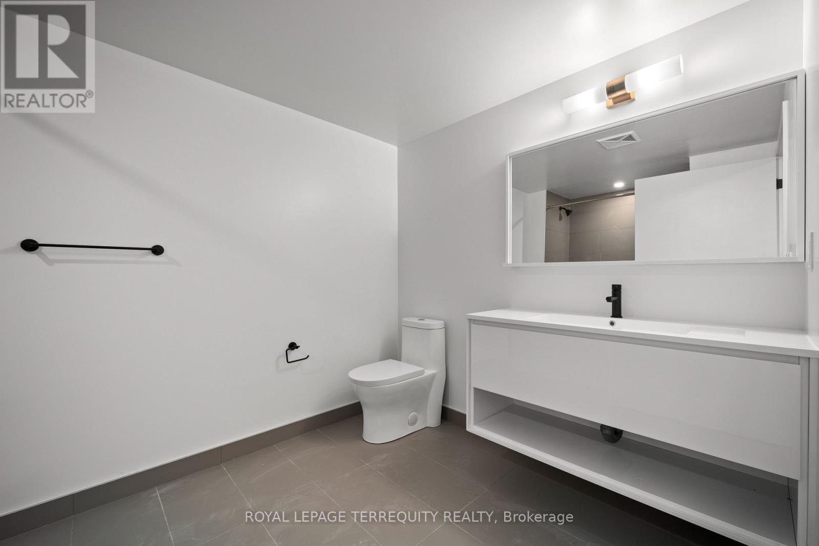 1303 - 2 Augusta Avenue, Toronto, Ontario M5V 0T3 - Photo 22 - C12965492