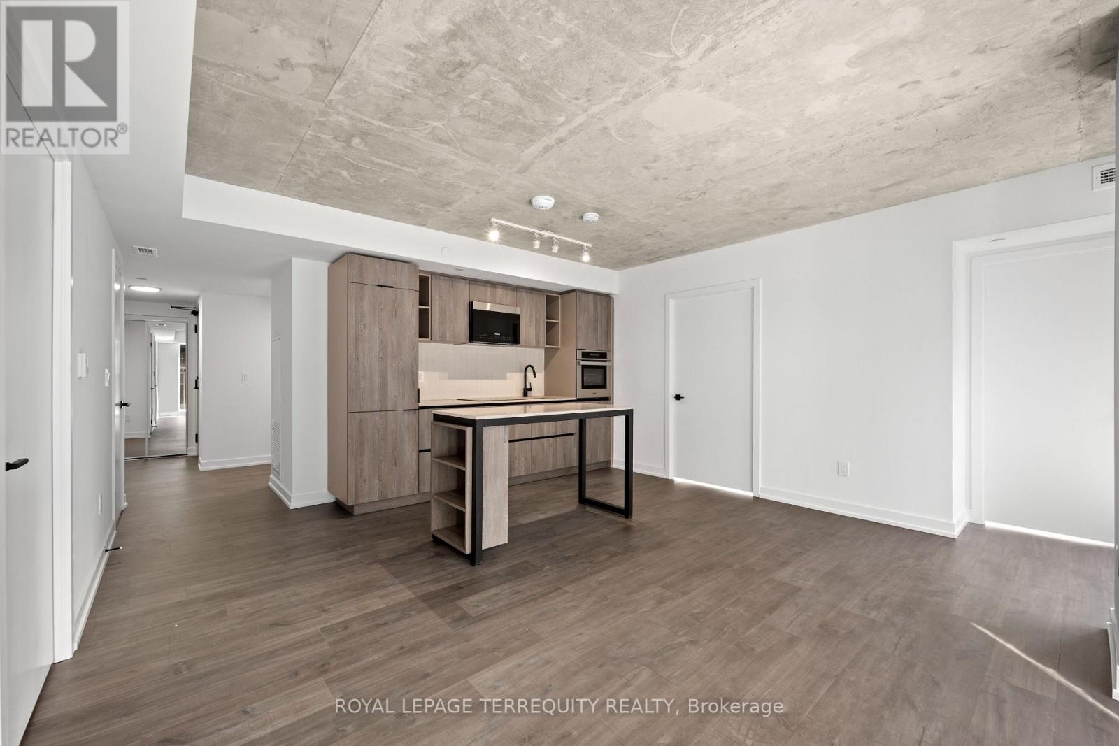 1303 - 2 Augusta Avenue, Toronto, Ontario M5V 0T3 - Photo 3 - C12965492