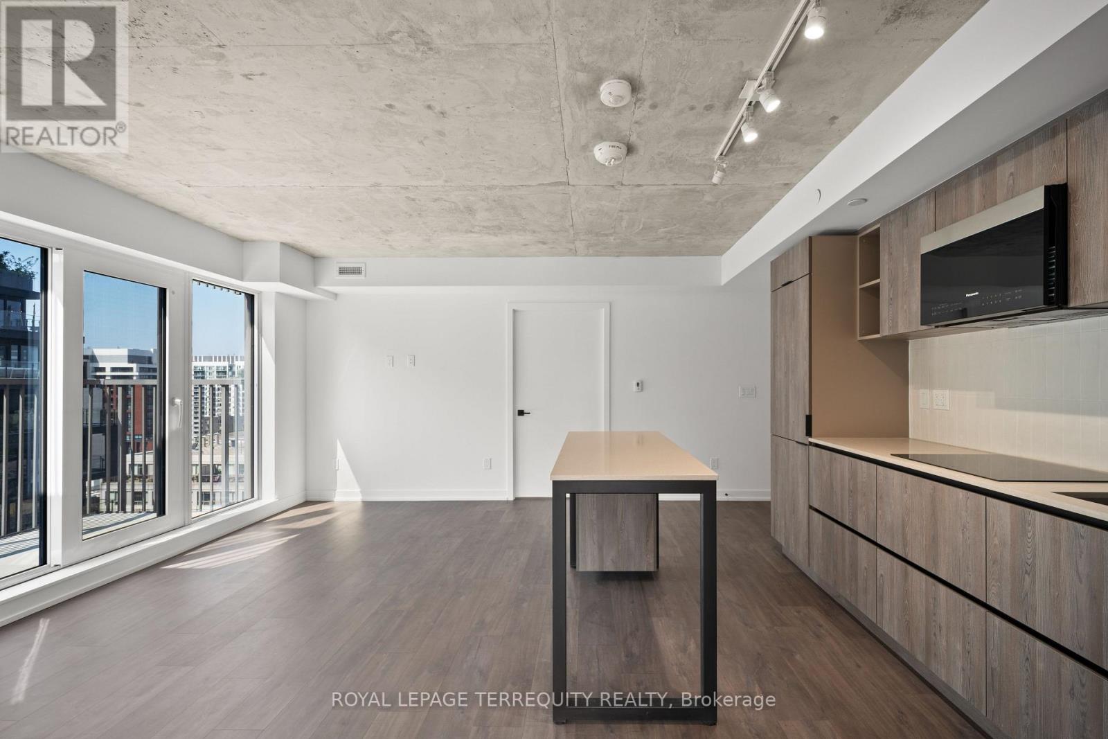 1303 - 2 Augusta Avenue, Toronto, Ontario M5V 0T3 - Photo 5 - C12965492