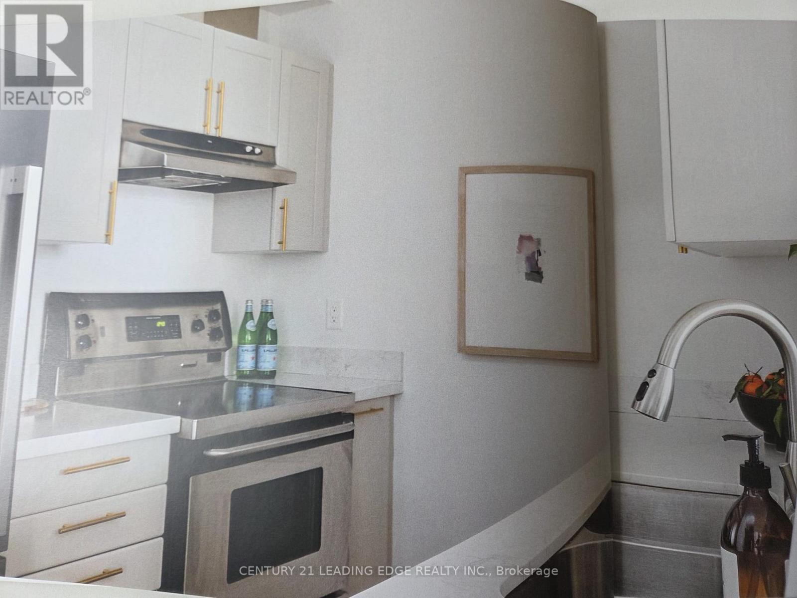 706 - 438 Richmond Street W, Toronto, Ontario  M5V 3S6 - Photo 2 - C12965532