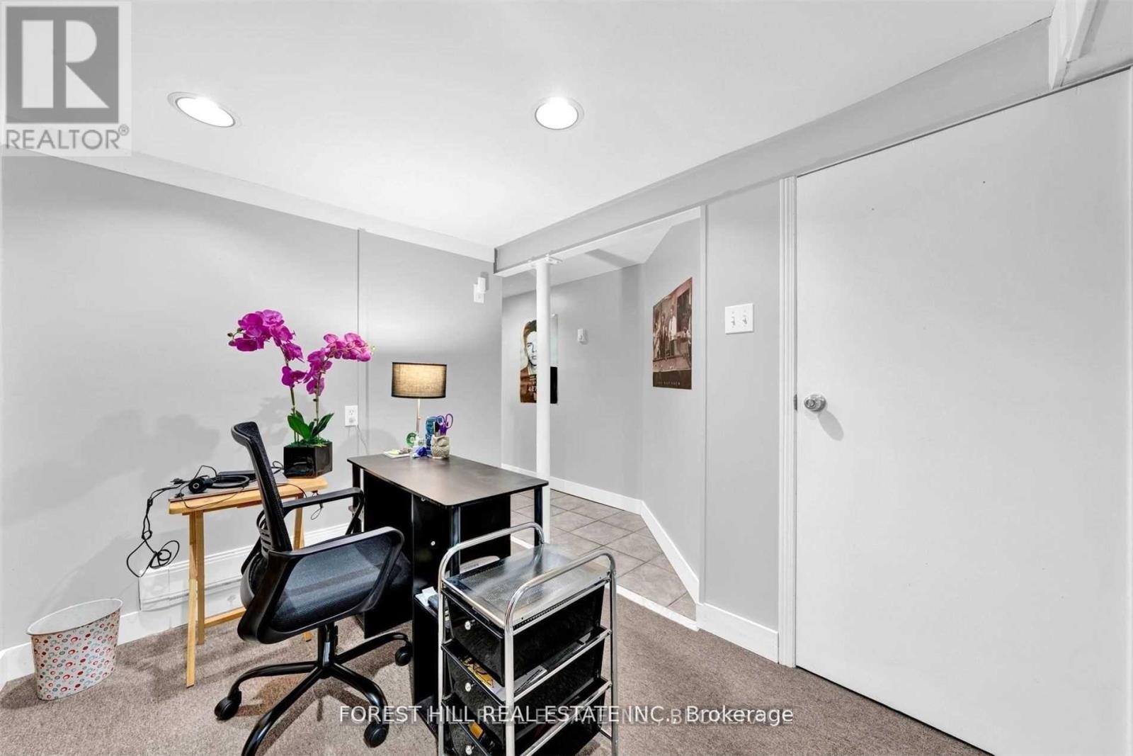 Lower - 996 Bayview Avenue, Toronto, Ontario  M4G 2Z6 - Photo 10 - C12965560