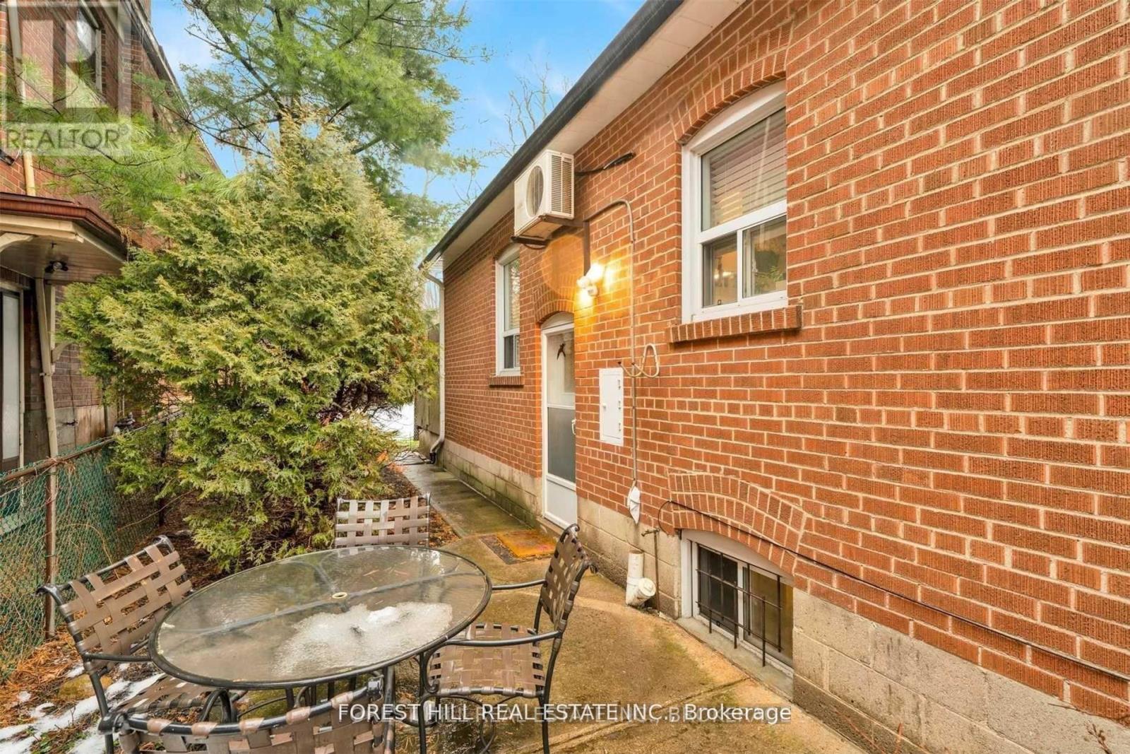 Lower - 996 Bayview Avenue, Toronto, Ontario  M4G 2Z6 - Photo 21 - C12965560