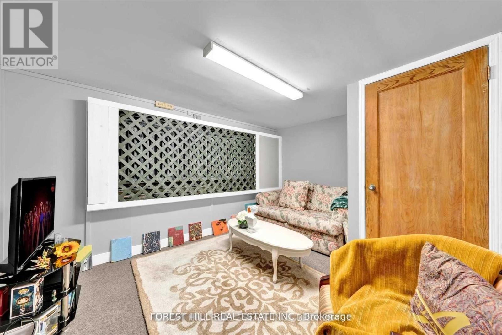 Lower - 996 Bayview Avenue, Toronto, Ontario  M4G 2Z6 - Photo 4 - C12965560