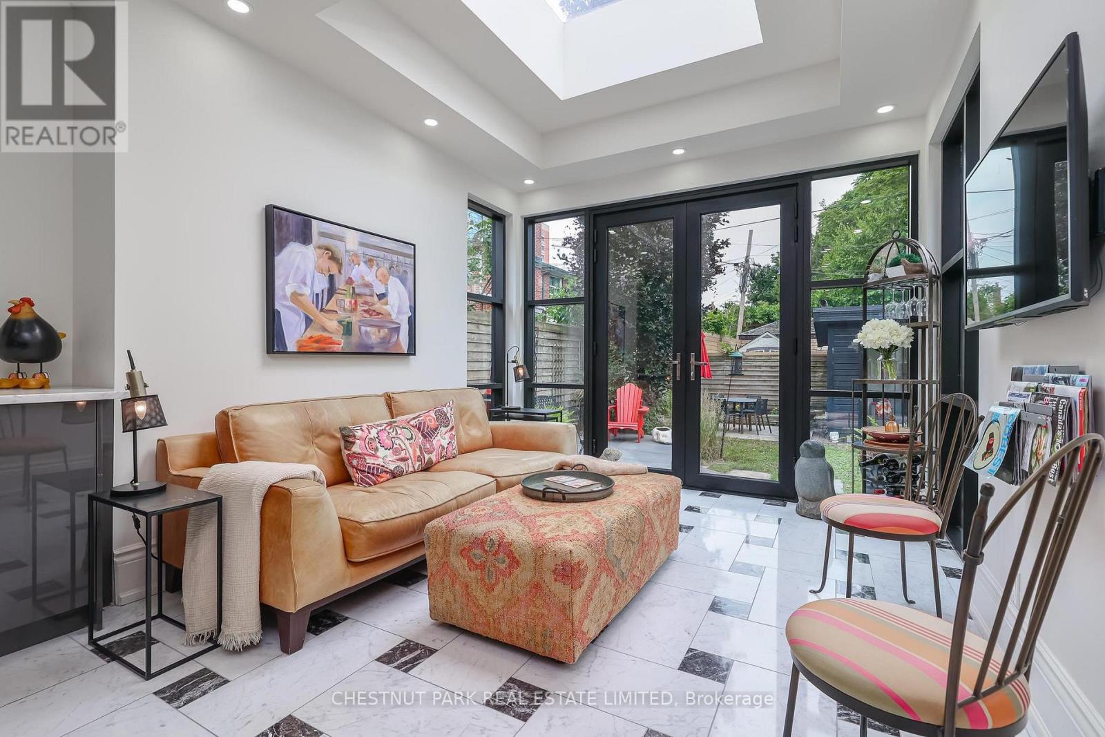 82 Bellevue Avenue, Toronto, Ontario  M5T 2N7 - Photo 14 - C12965592