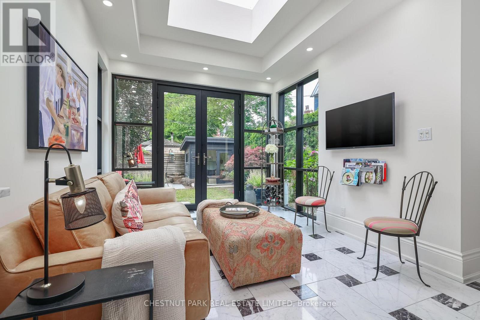 82 Bellevue Avenue, Toronto, Ontario  M5T 2N7 - Photo 15 - C12965592