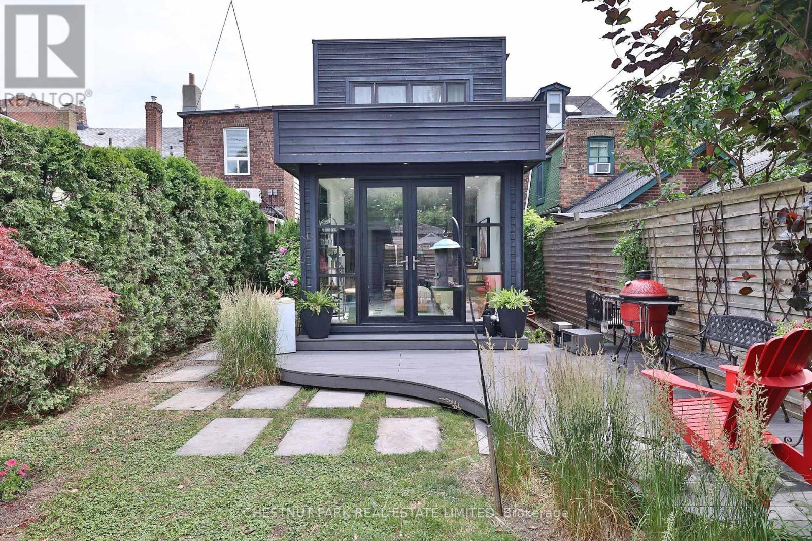 82 Bellevue Avenue, Toronto, Ontario  M5T 2N7 - Photo 35 - C12965592