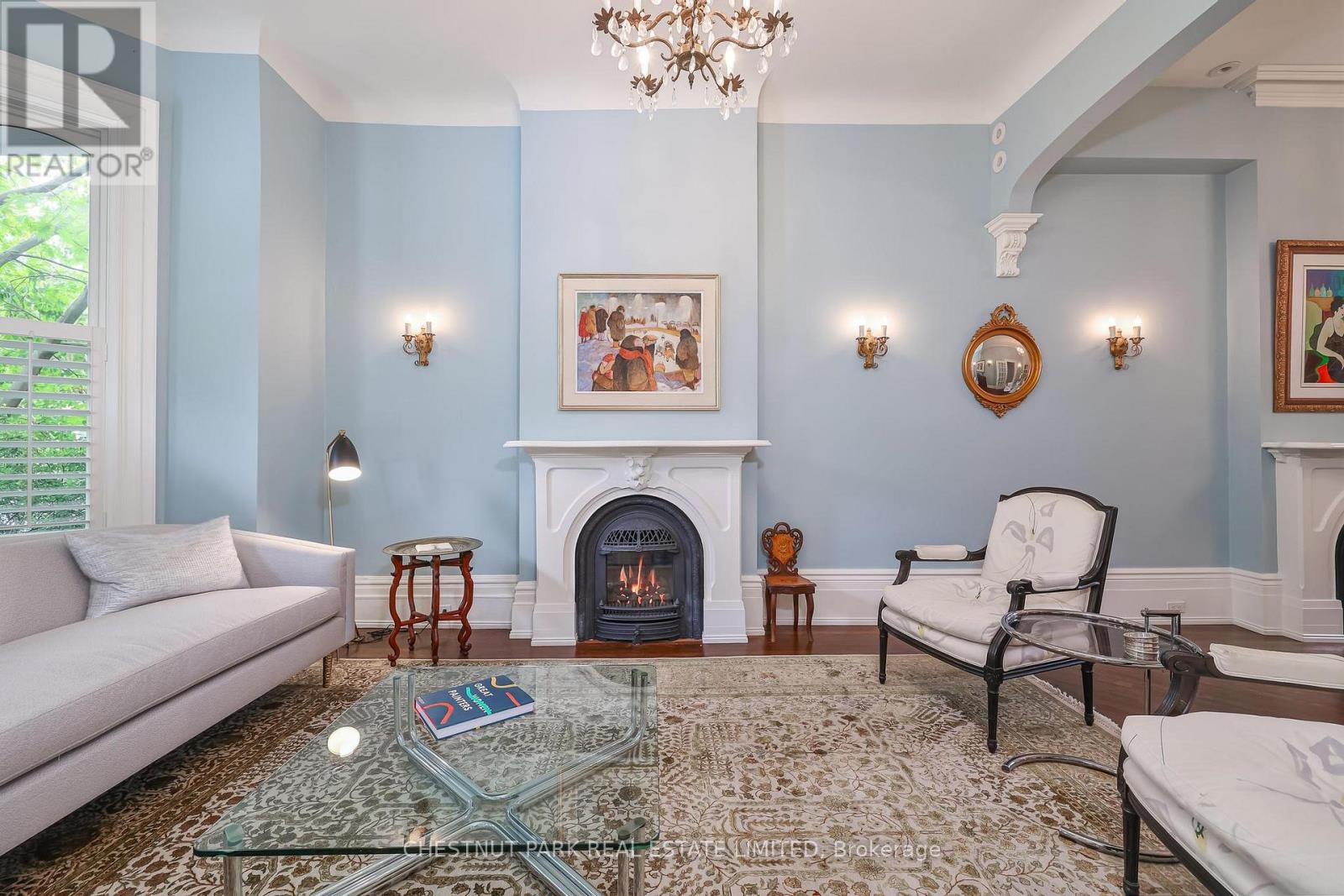 82 Bellevue Avenue, Toronto, Ontario  M5T 2N7 - Photo 5 - C12965592