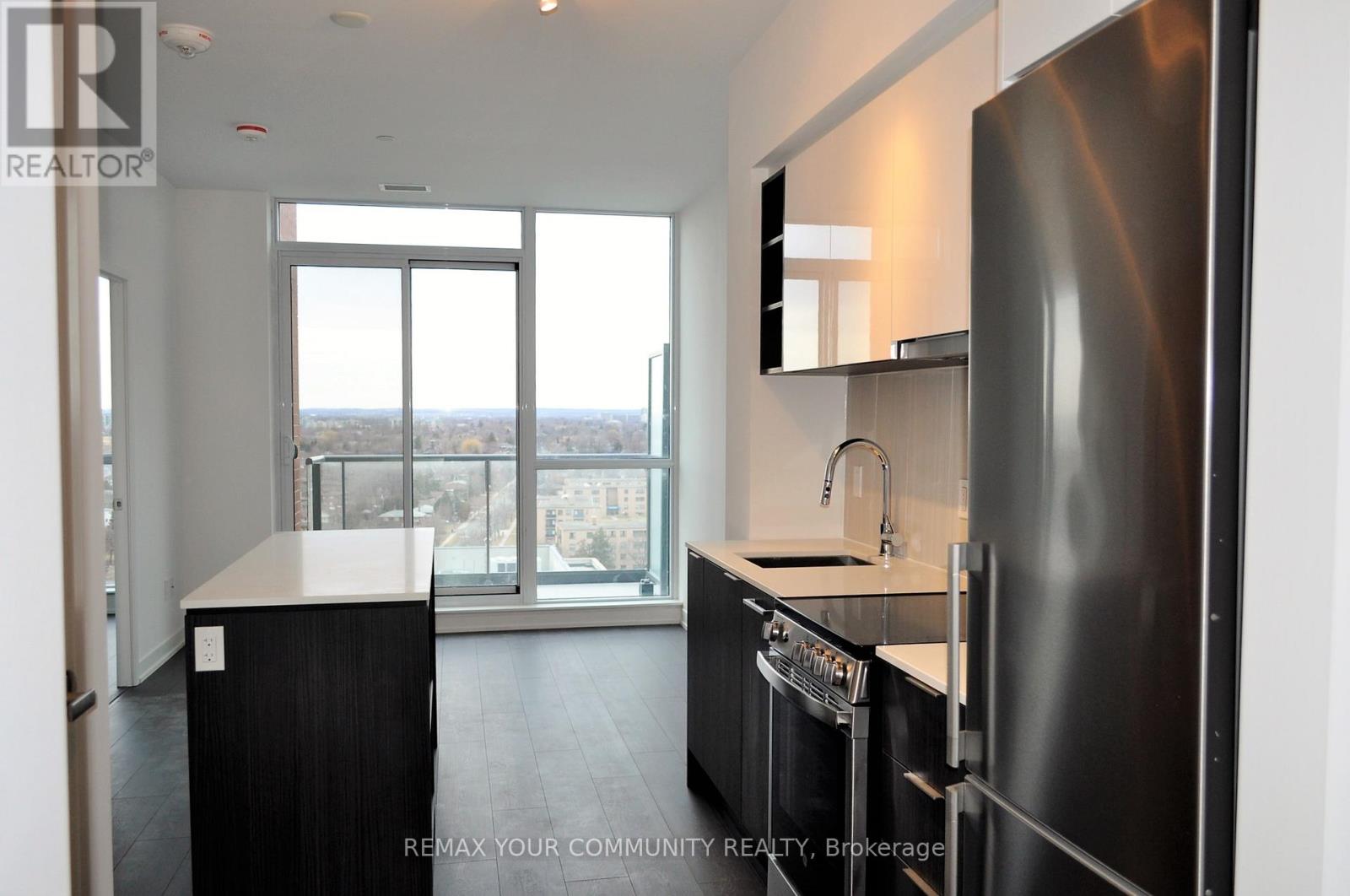 1405 - 31 Tippett Road, Toronto, Ontario  M3H 0C8 - Photo 5 - C12965622