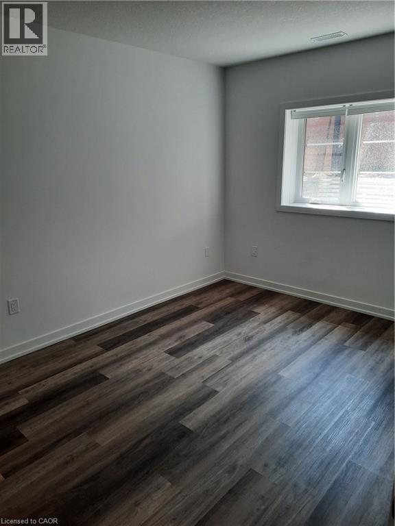 205 West Oak Trail Unit# 61, Kitchener, Ontario  N2R 0R9 - Photo 10 - 40817866