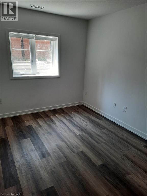 205 West Oak Trail Unit# 61, Kitchener, Ontario  N2R 0R9 - Photo 11 - 40817866