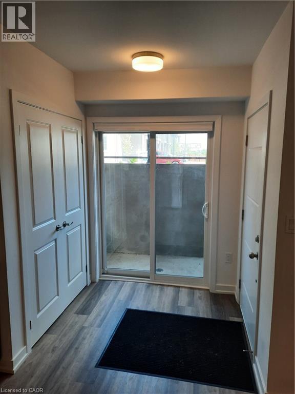 205 West Oak Trail Unit# 61, Kitchener, Ontario  N2R 0R9 - Photo 5 - 40817866
