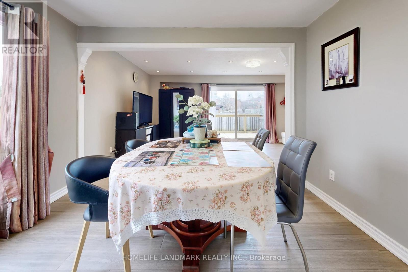 75 Dragoon Crescent, Toronto, Ontario  M1V 1N5 - Photo 14 - E12965478