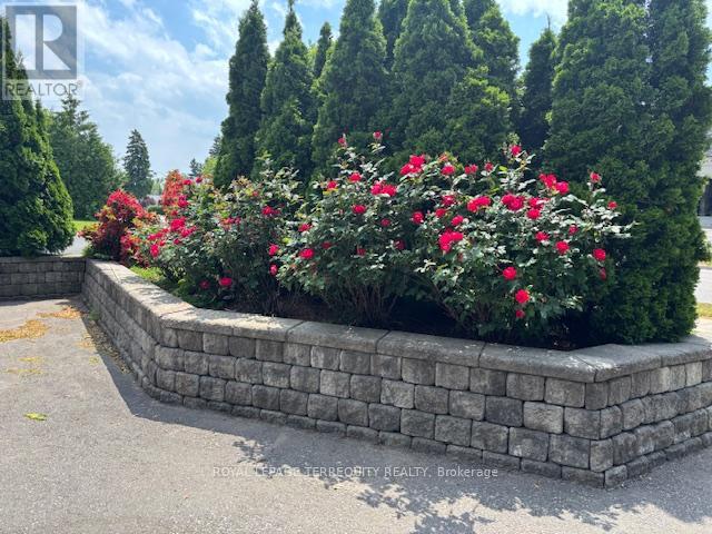 1449 Rosebank Road, Pickering, Ontario  L1V 1P3 - Photo 4 - E12965508