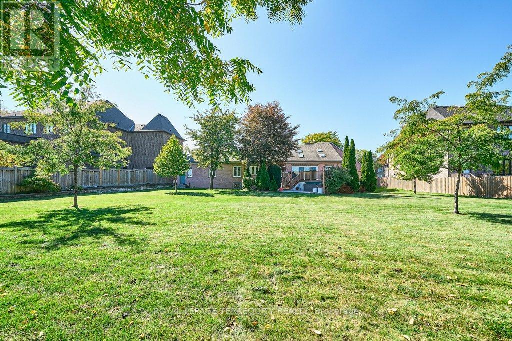 1449 Rosebank Road, Pickering, Ontario  L1V 1P3 - Photo 5 - E12965508