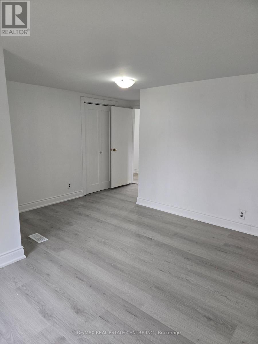 Main Level - 176 Beechgrove Drive, Toronto, Ontario  M1E 3Z5 - Photo 15 - E12965554