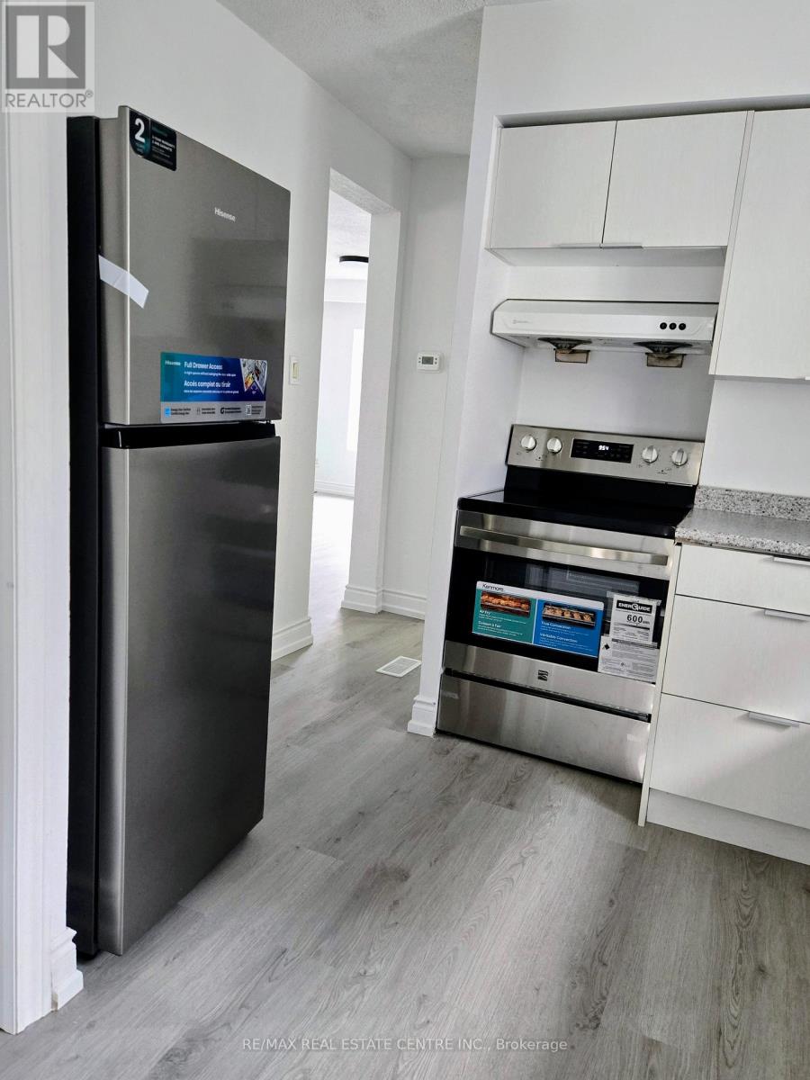 Main Level - 176 Beechgrove Drive, Toronto, Ontario  M1E 3Z5 - Photo 9 - E12965554