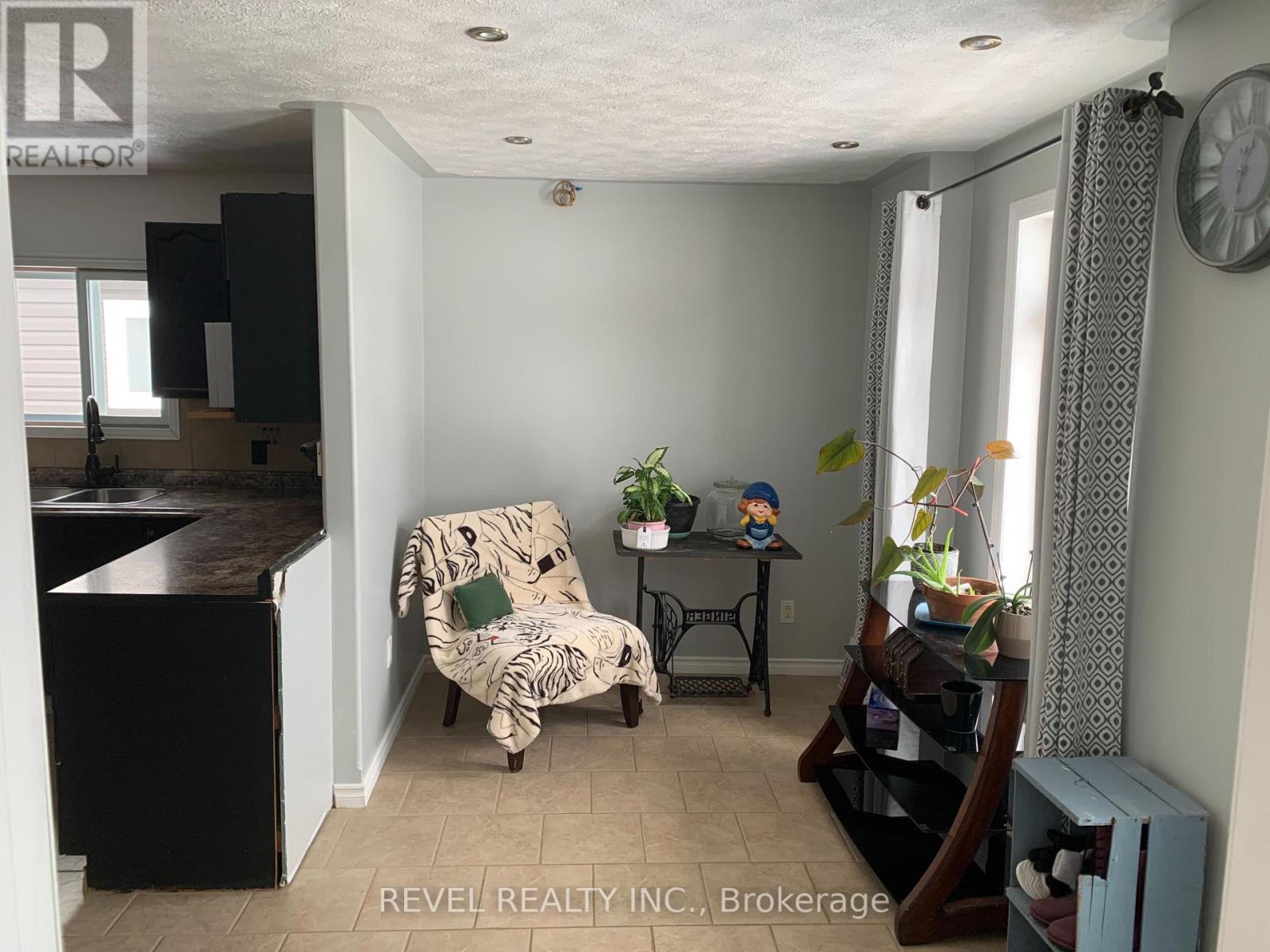 218 Polaris Road, Timmins, Ontario  P4N 4L4 - Photo 2 - T12965754