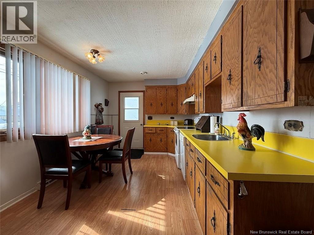 52 47th Avenue, Edmundston, New Brunswick  E3V 3C2 - Photo 2 - NB136266