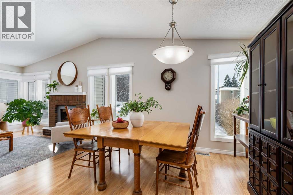 240 Summerwood Place SE, Airdrie, Alberta  T4B 1W3 - Photo 9 - A2299090