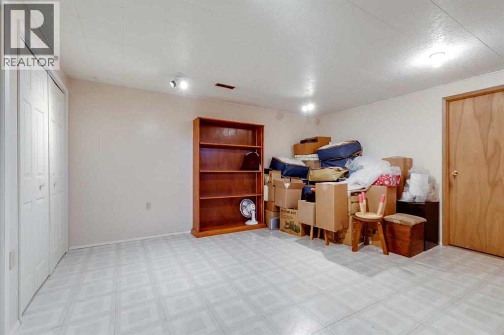 240 Summerwood Place SE, Airdrie, Alberta  T4B 1W3 - Photo 31 - A2299090