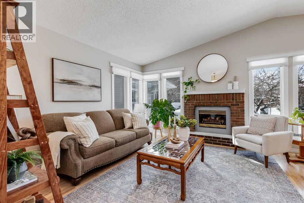 240 Summerwood Place SE, Airdrie, Alberta  T4B 1W3 - Photo 10 - A2299090