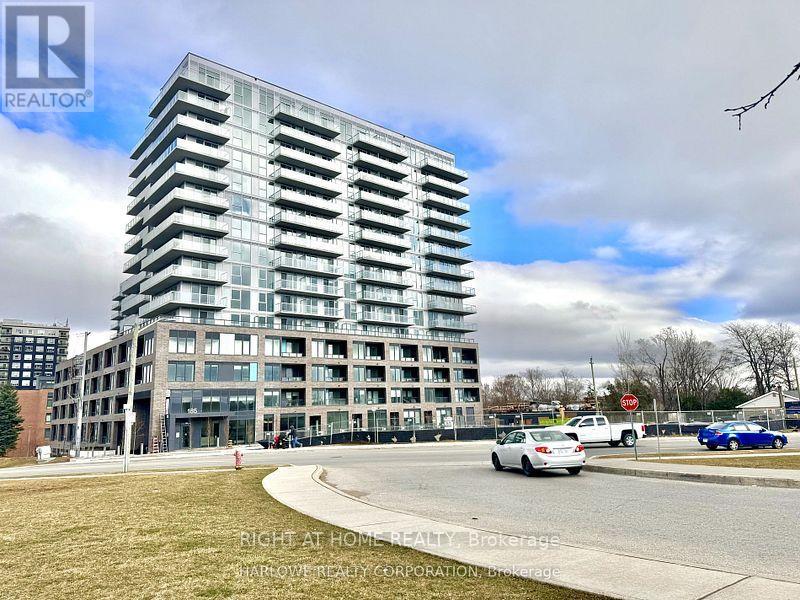 1404 - 185 Deerfield Road, Newmarket, Ontario  L3Y 0G7 - Photo 2 - N12965480