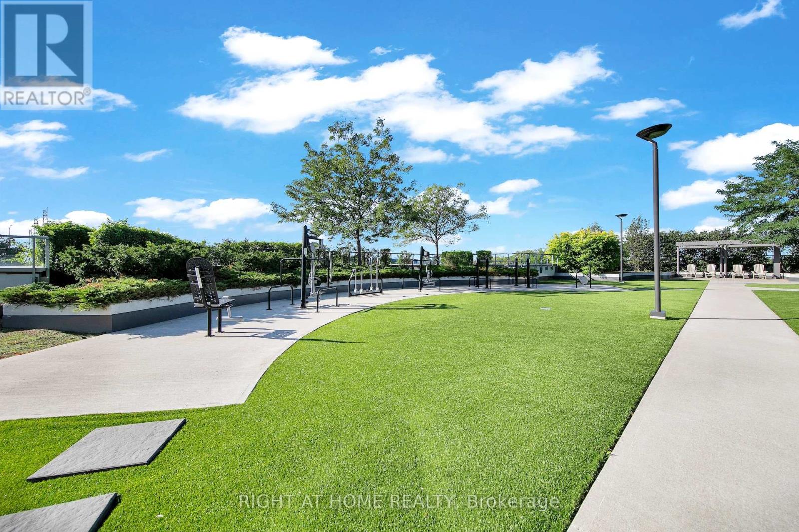 903 - 65 Oneida Crescent, Richmond Hill, Ontario  L4B 0G9 - Photo 22 - N12965502