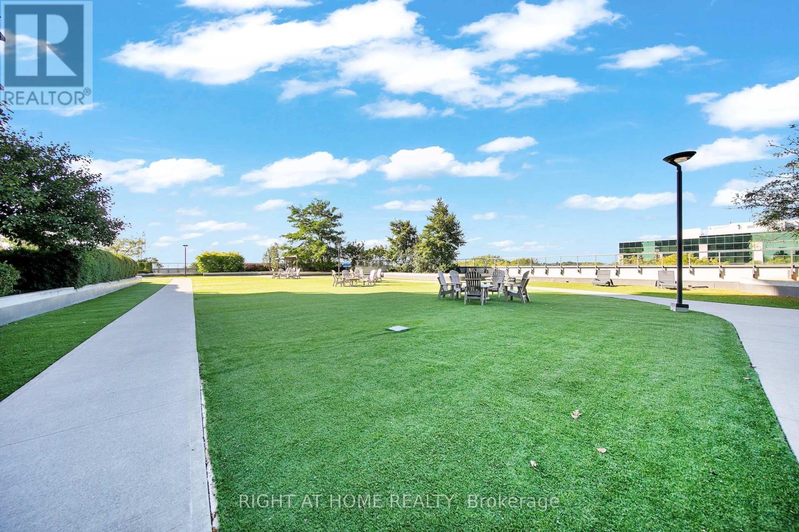 903 - 65 Oneida Crescent, Richmond Hill, Ontario  L4B 0G9 - Photo 23 - N12965502