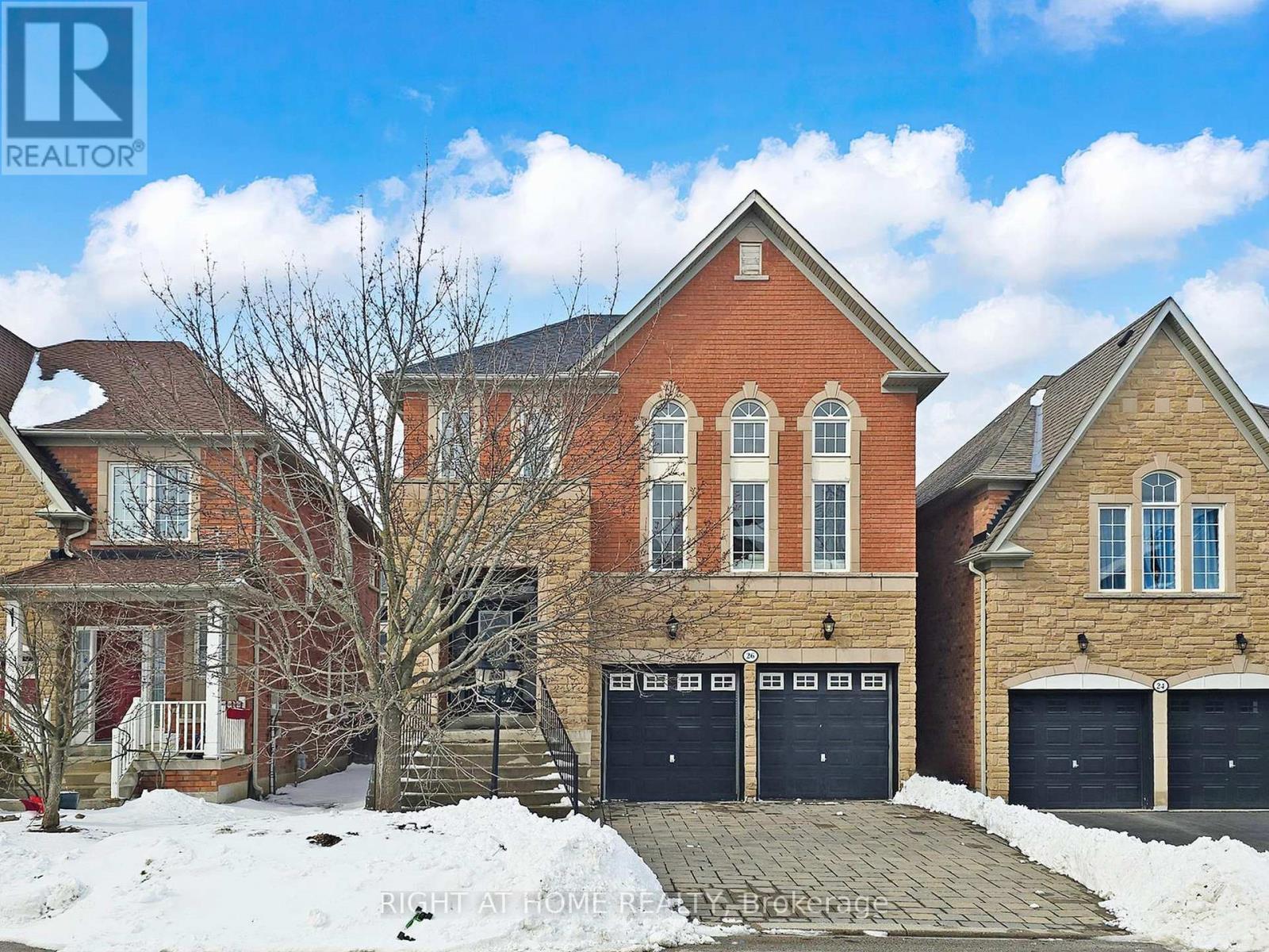 26 CARNOUSTIE CRESCENT, Richmond Hill, Ontario