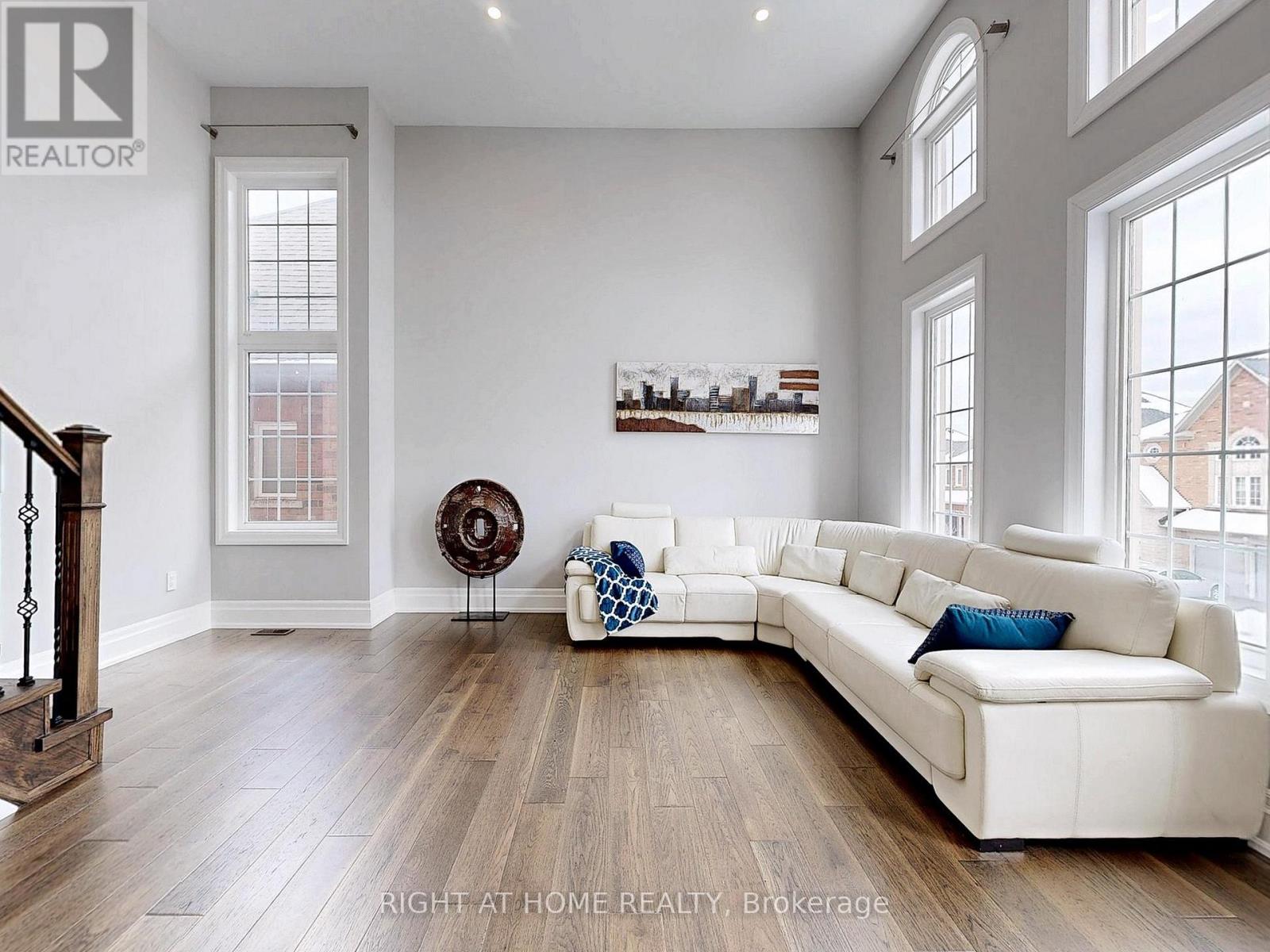 26 Carnoustie Crescent, Richmond Hill, Ontario  L4E 0A2 - Photo 20 - N12965506