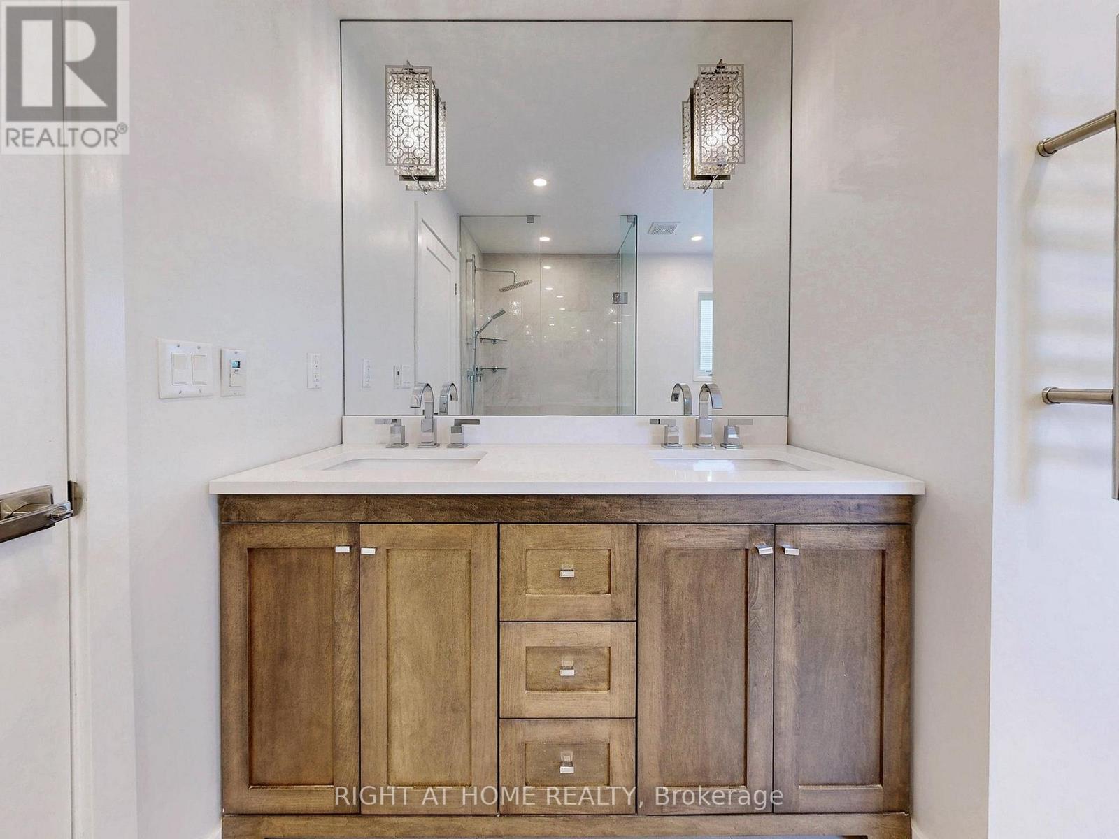 26 Carnoustie Crescent, Richmond Hill, Ontario  L4E 0A2 - Photo 28 - N12965506