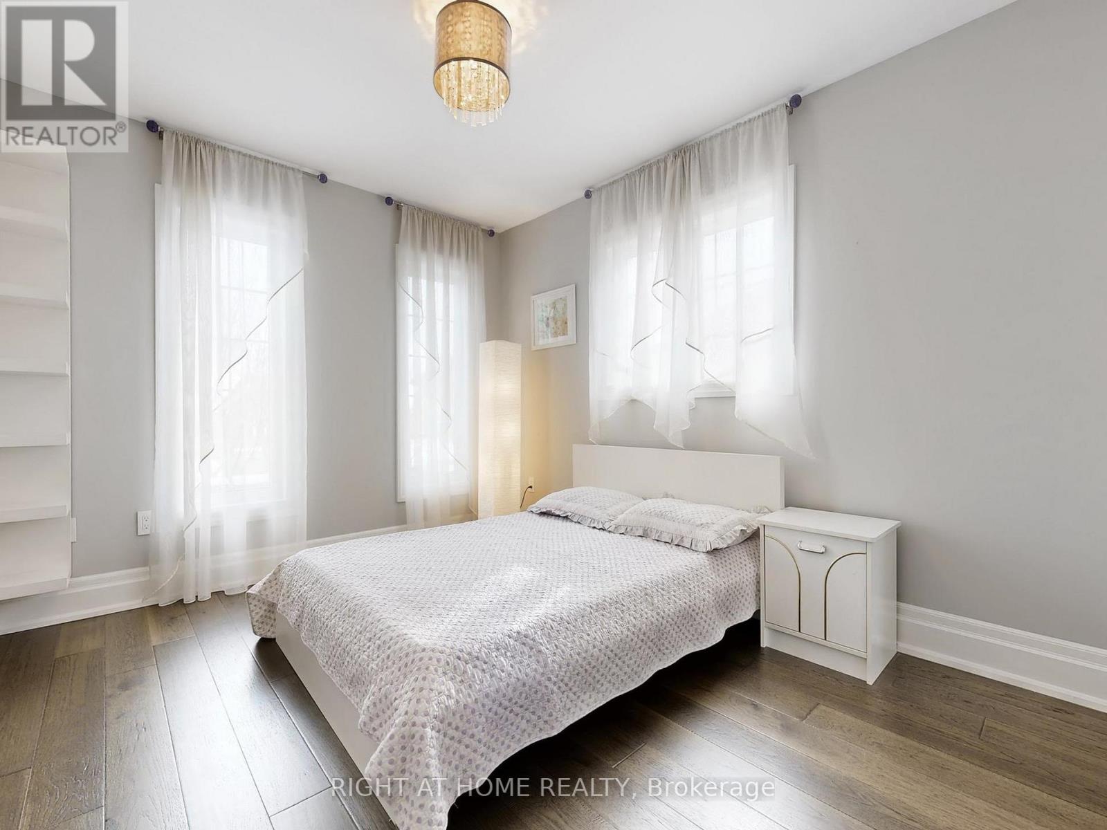 26 Carnoustie Crescent, Richmond Hill, Ontario  L4E 0A2 - Photo 29 - N12965506