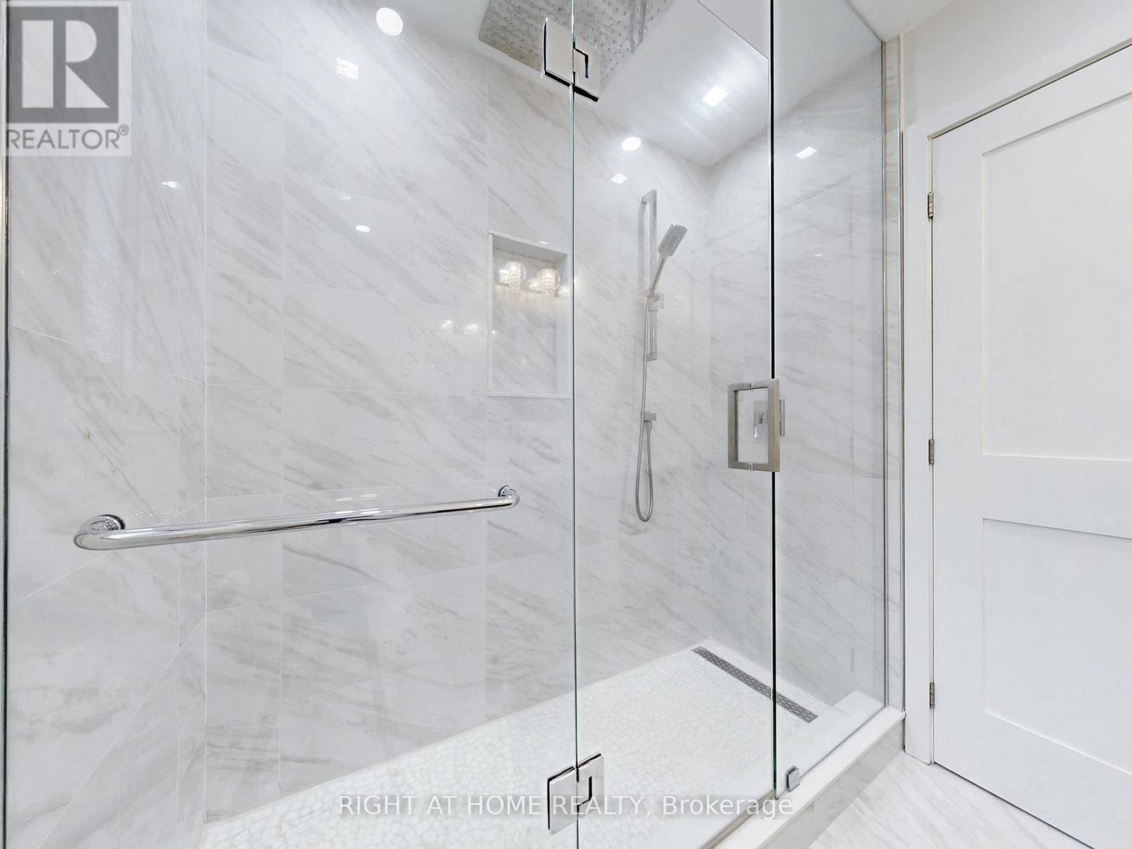 26 Carnoustie Crescent, Richmond Hill, Ontario  L4E 0A2 - Photo 39 - N12965506