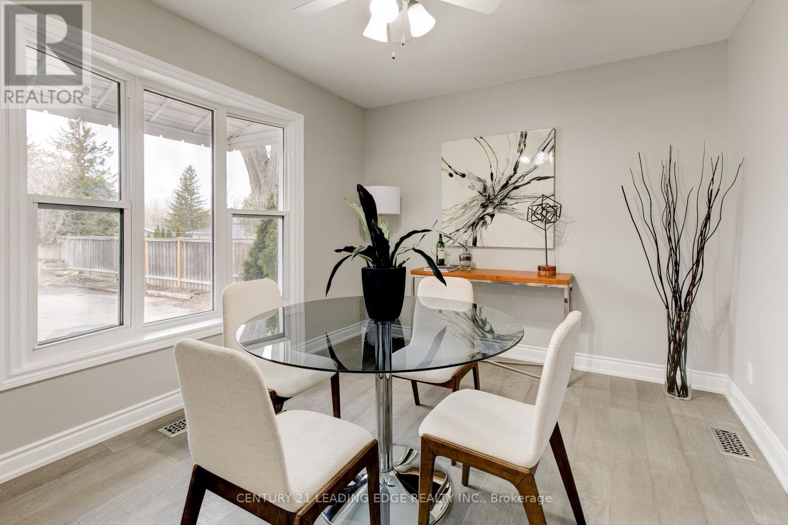 237 Boyers Road, Georgina, Ontario  L4P 3C8 - Photo 14 - N12965518