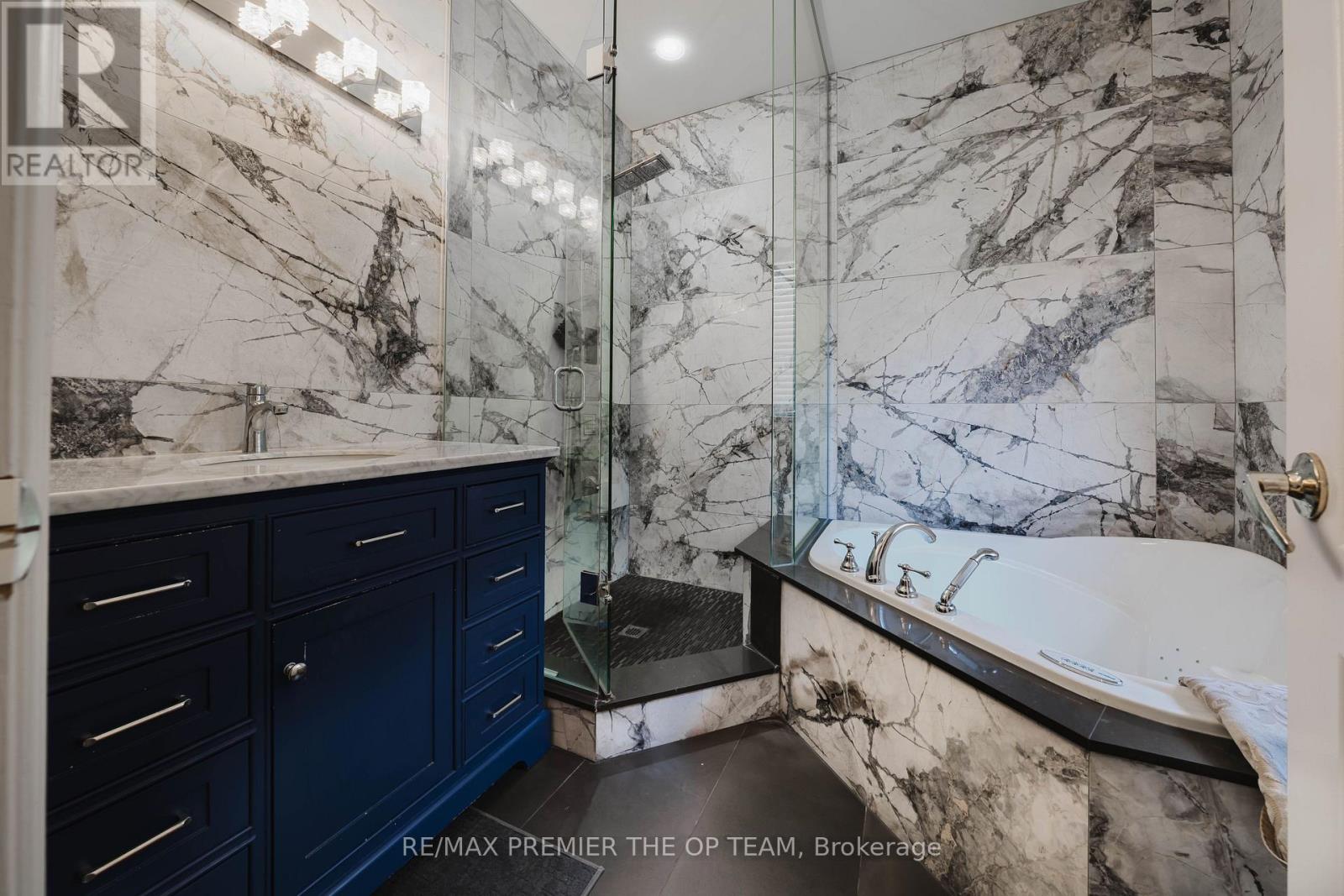 56 Park Ridge Drive, Vaughan, Ontario  L0J 1C0 - Photo 26 - N12965538