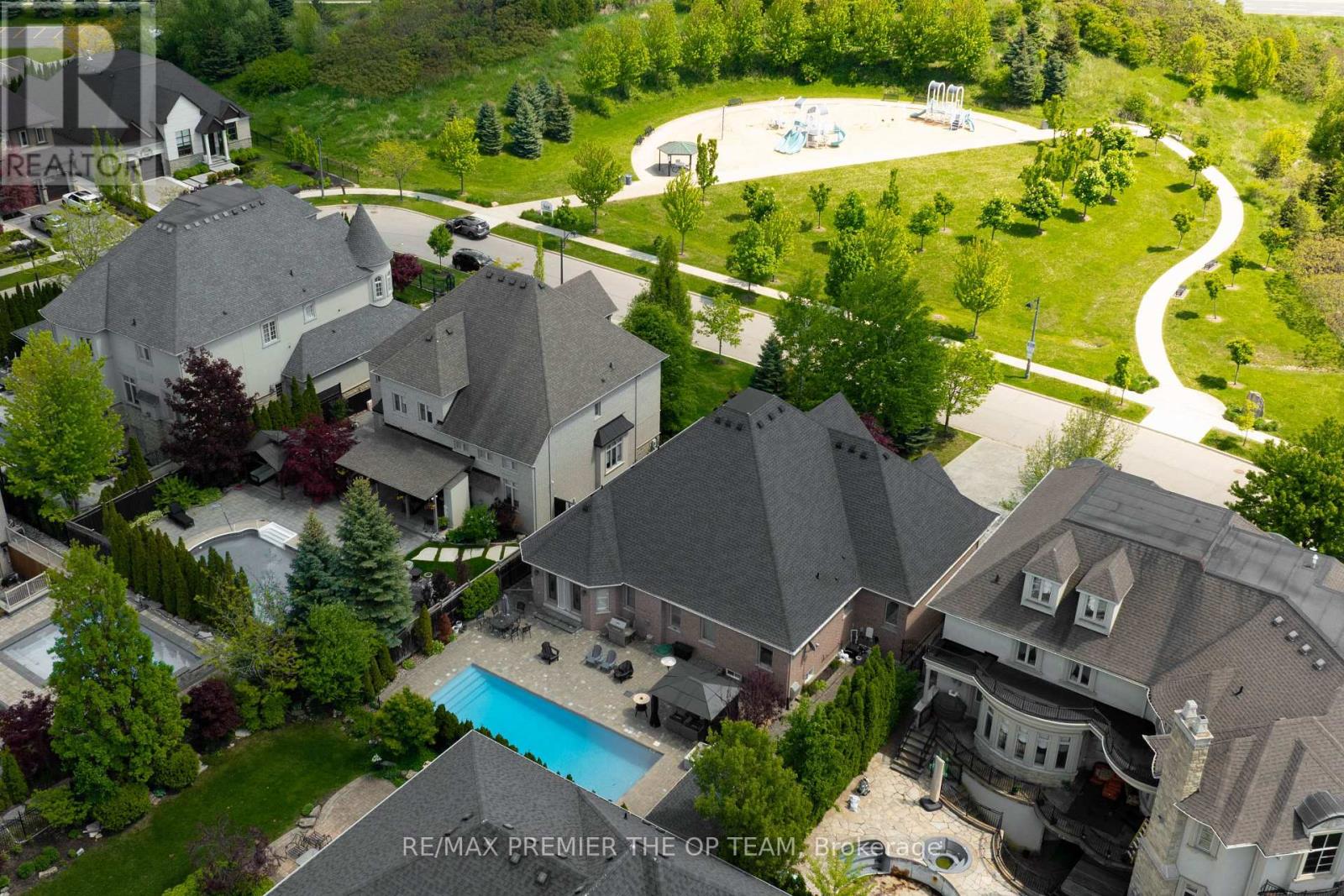 56 Park Ridge Drive, Vaughan, Ontario  L0J 1C0 - Photo 48 - N12965538