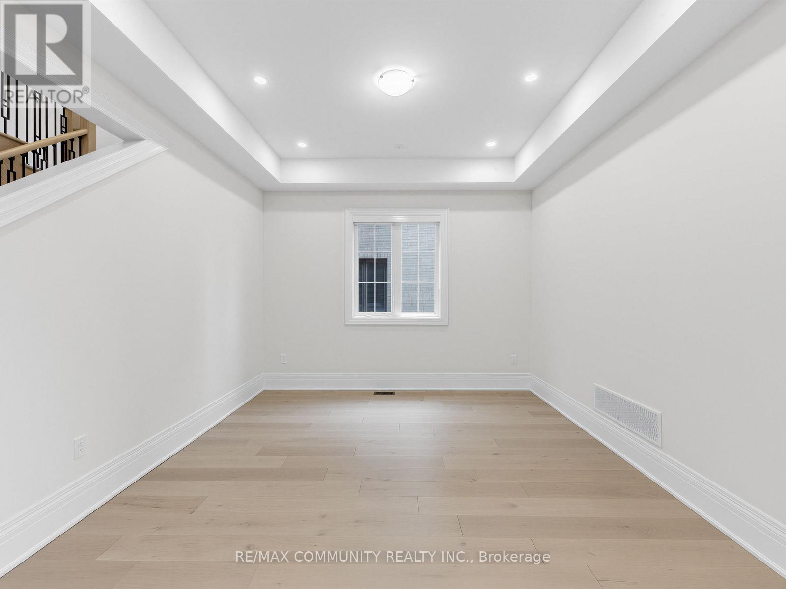 104 Greville Street E, Vaughan, Ontario L4H 4P7 - Photo 6 - N12965564