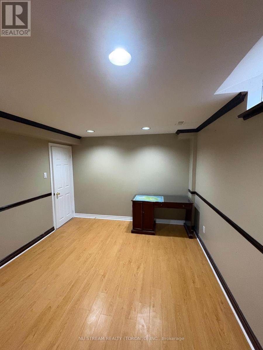 Unknown Address, ,     - Photo 3 - N12965596