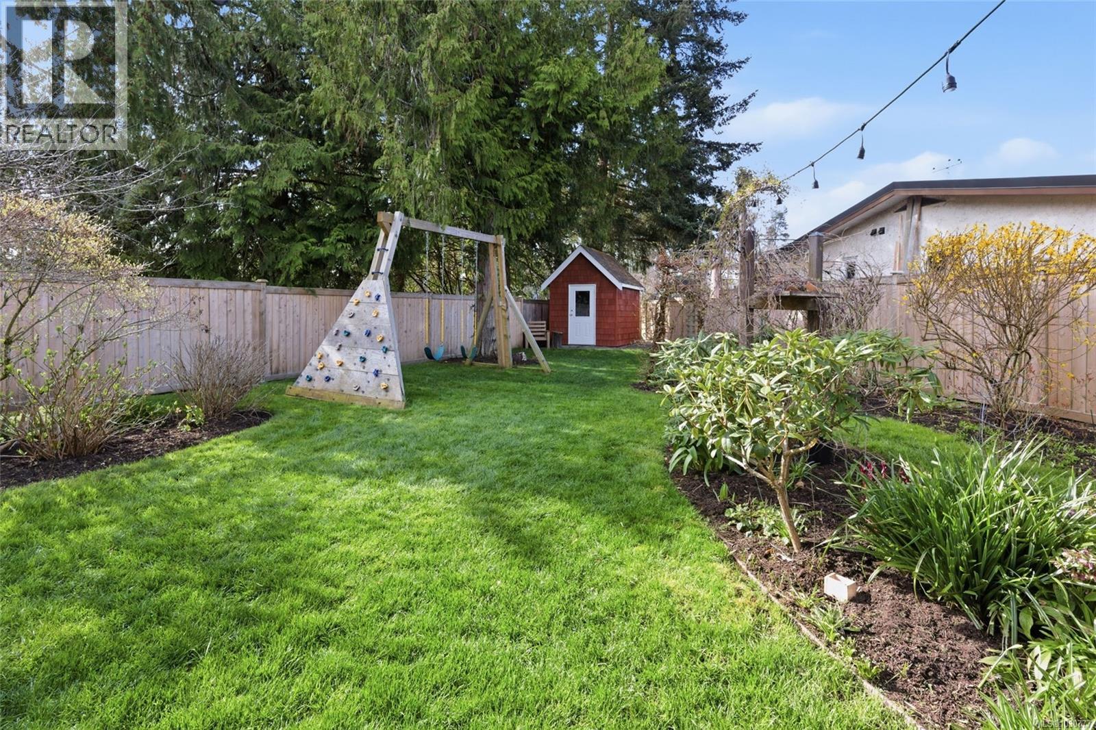 647 Temple St, Parksville, British Columbia  V9P 1B4 - Photo 30 - 1030777