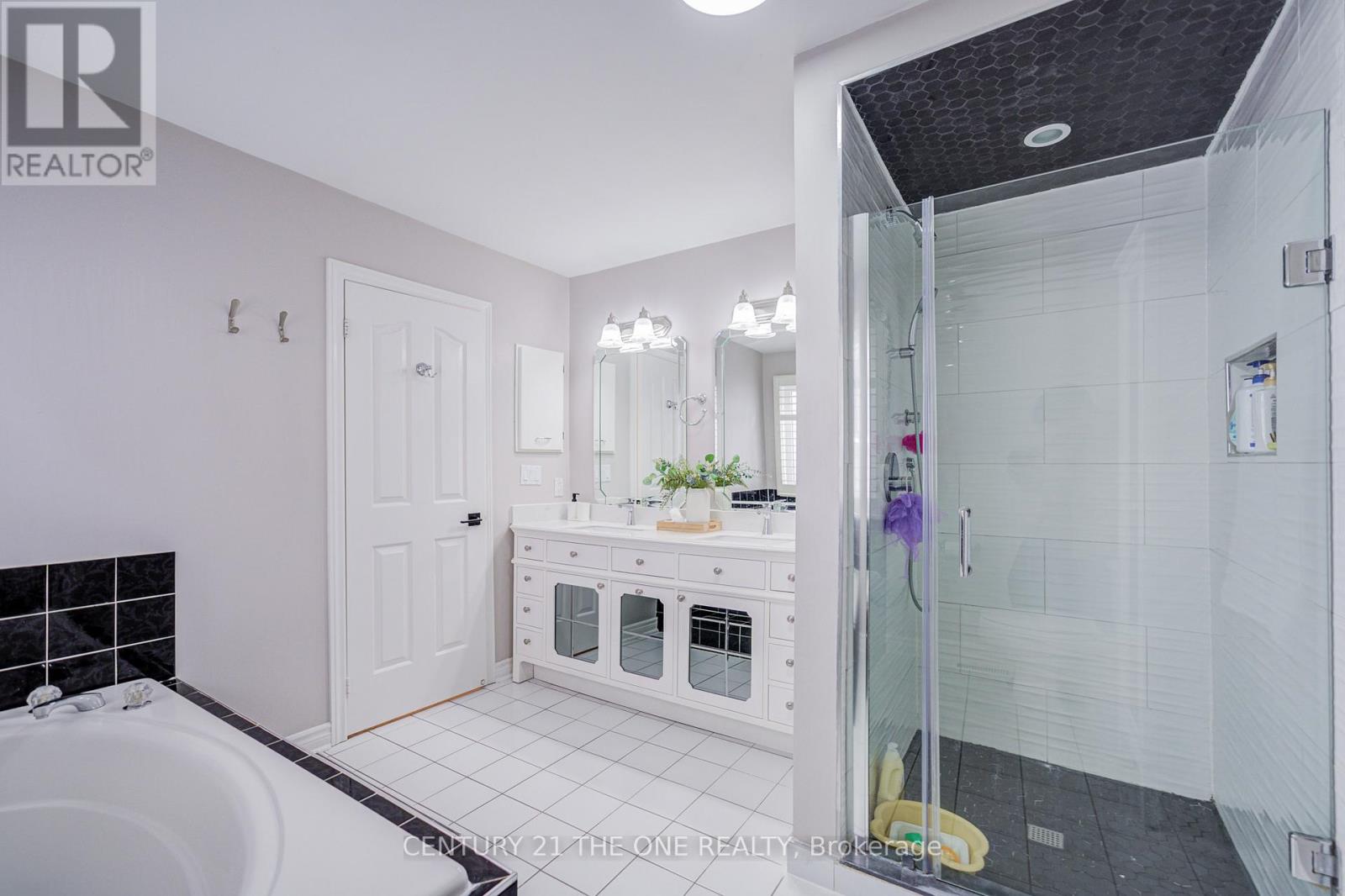 246 Corner Ridge Road, Aurora, Ontario  L4G 6L6 - Photo 24 - N12879970