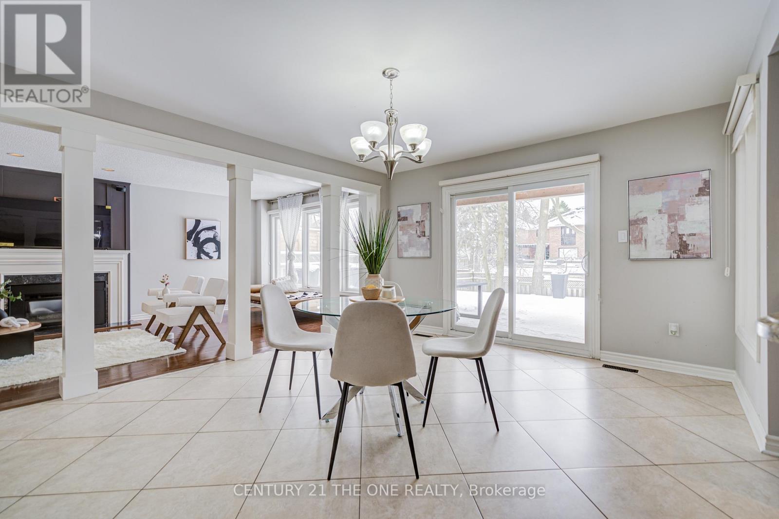 246 Corner Ridge Road, Aurora, Ontario  L4G 6L6 - Photo 11 - N12879970