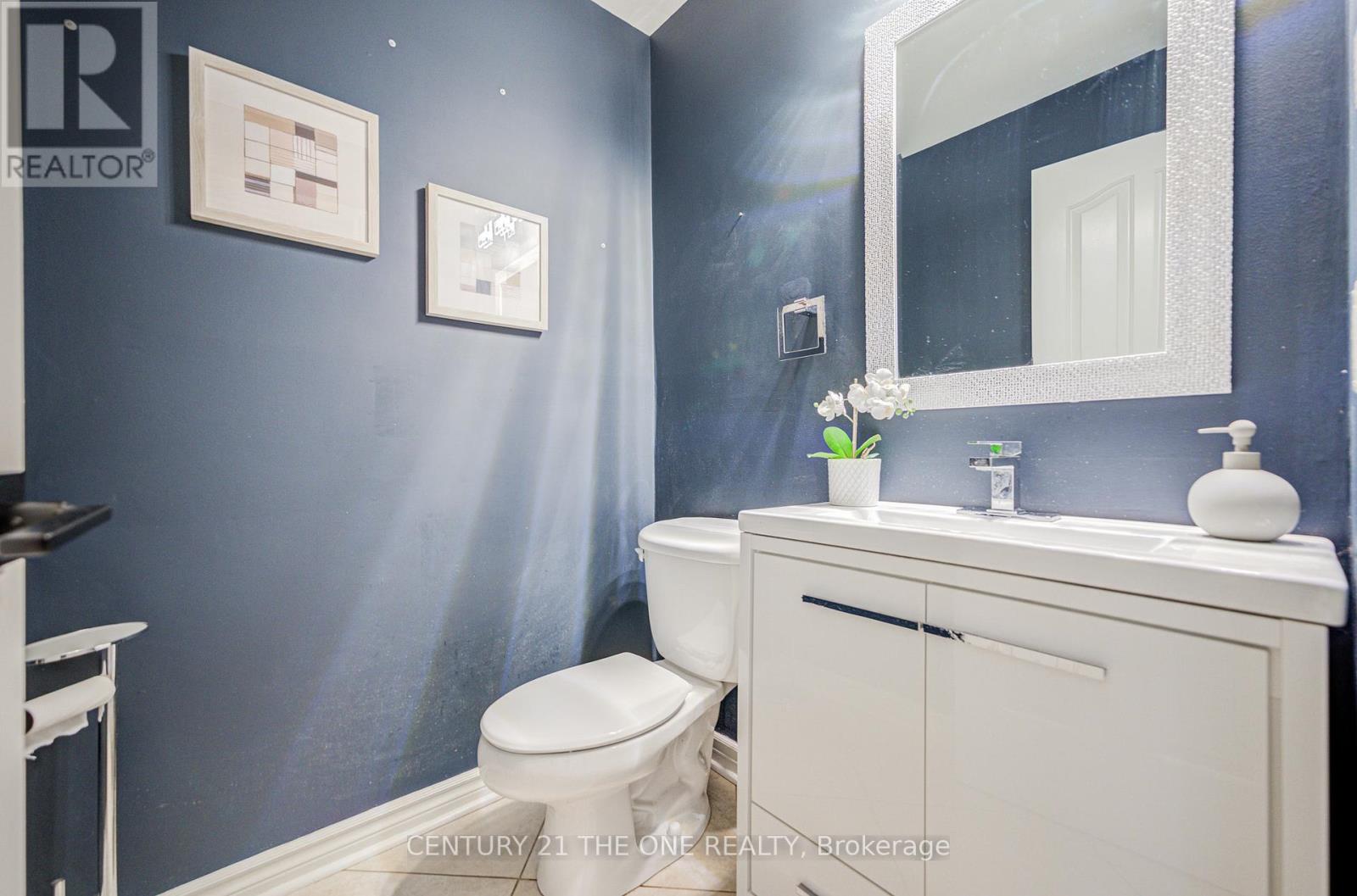 246 Corner Ridge Road, Aurora, Ontario  L4G 6L6 - Photo 4 - N12879970