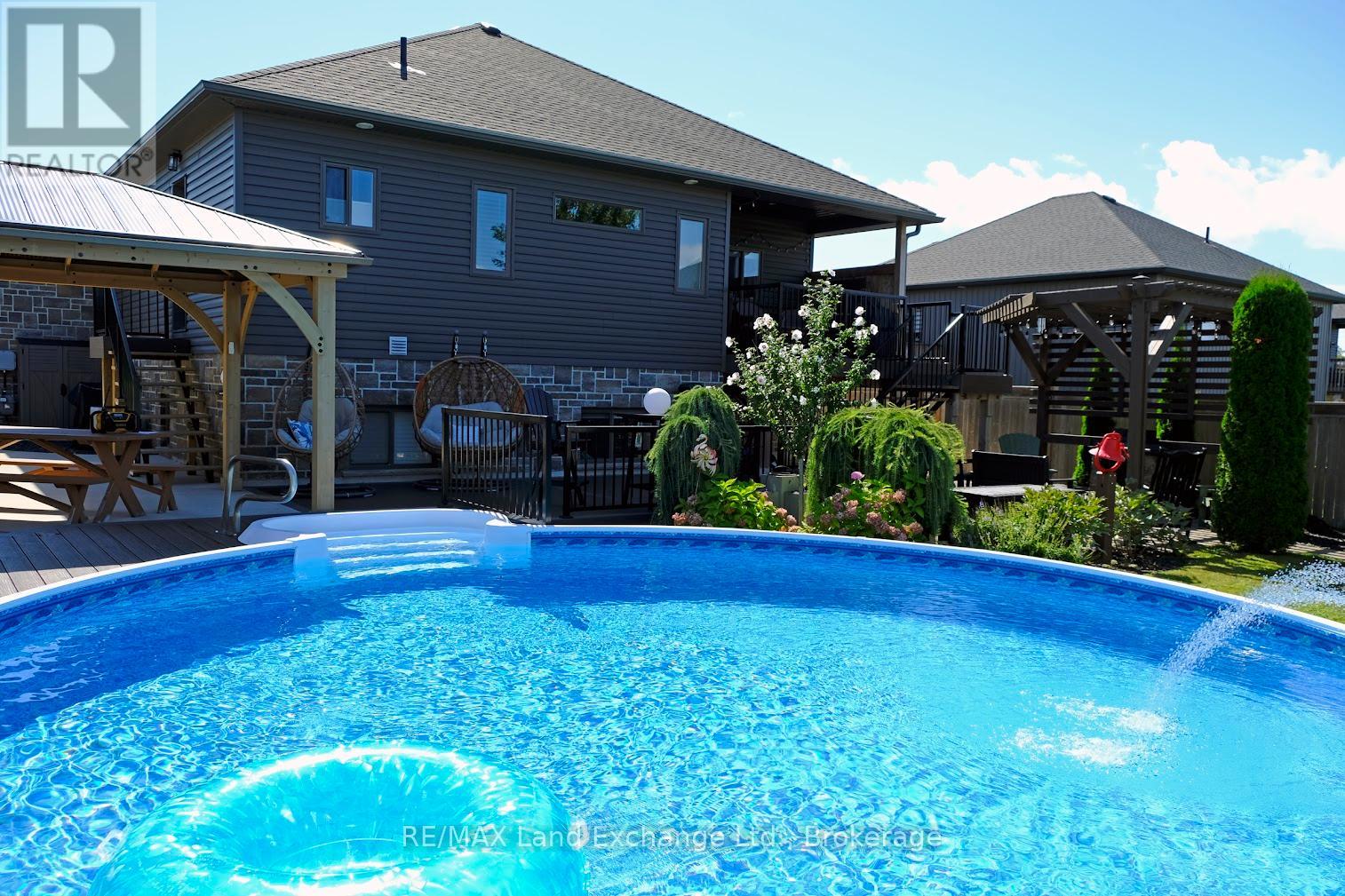 13 Lakefield Drive, Kincardine, Ontario  N2Z 0C9 - Photo 33 - X12959576