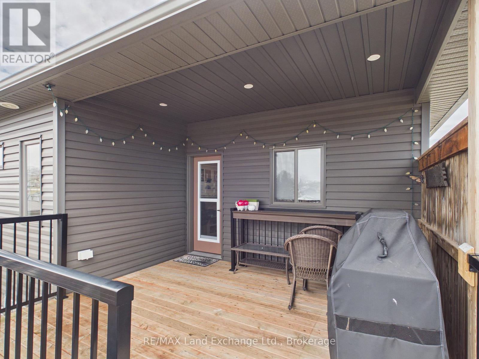 13 Lakefield Drive, Kincardine, Ontario  N2Z 0C9 - Photo 27 - X12959576