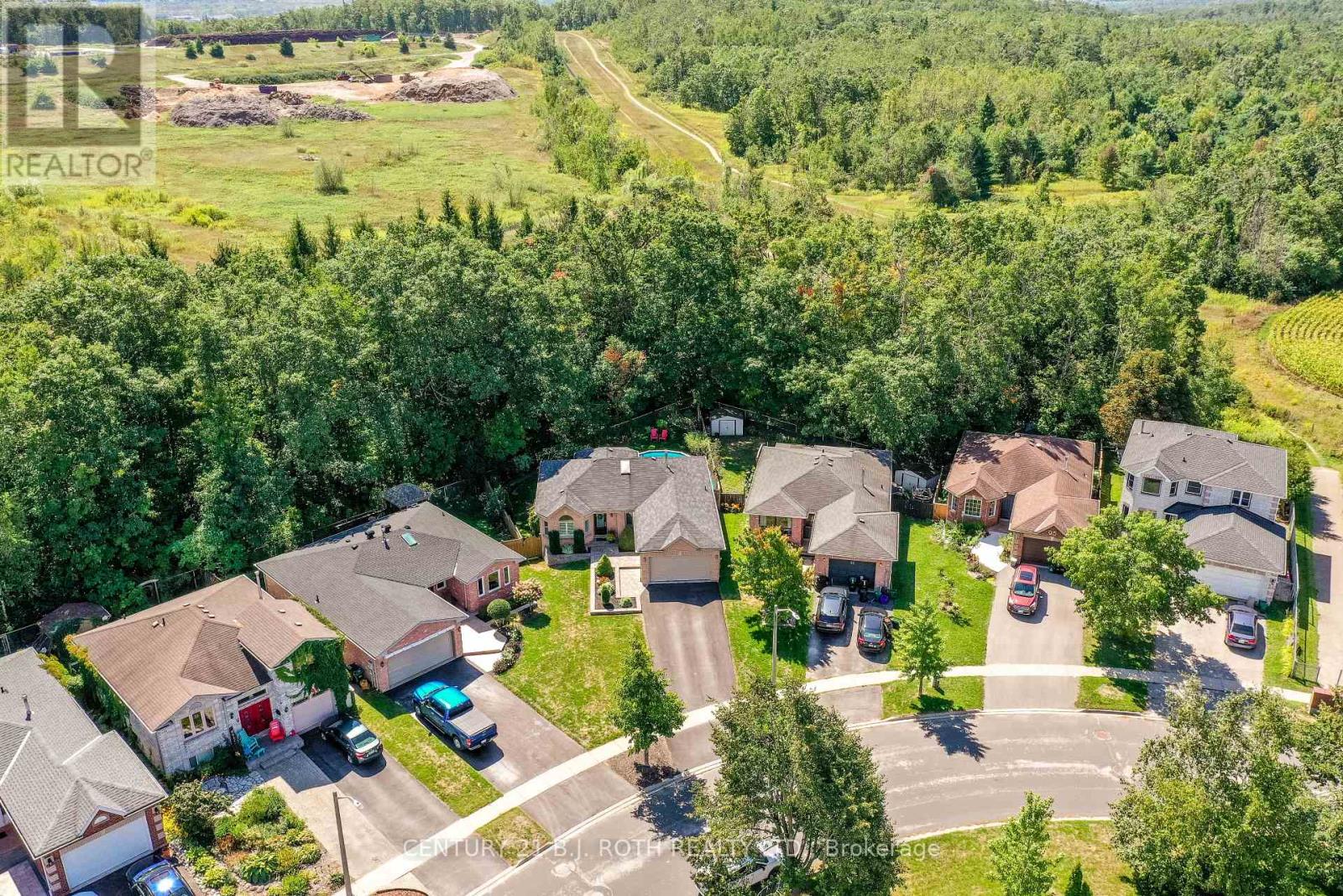 91 Benson Drive, Barrie (Sandy Hollow), Ontario  L4N 7Y4 - Photo 2 - S12965438