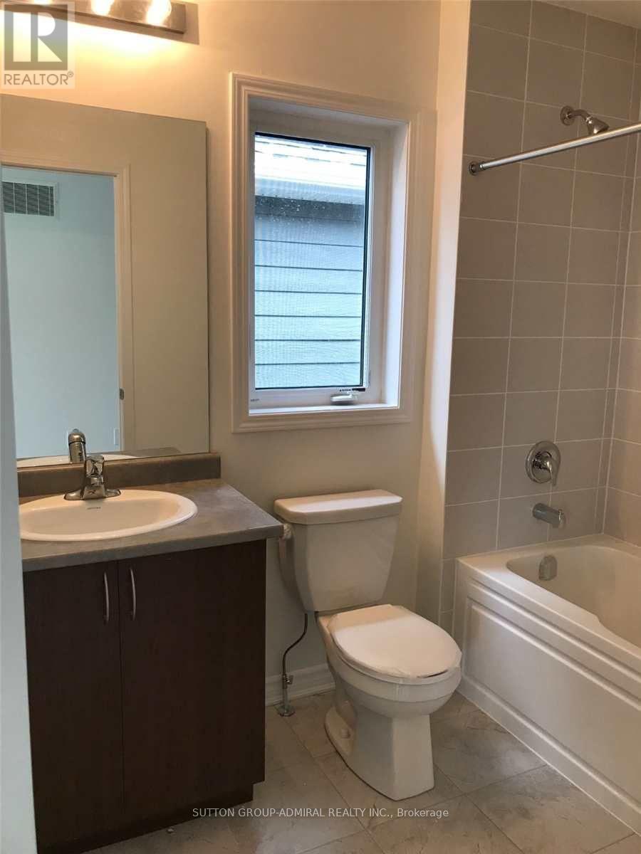 21 Hills Thistle Drive, Wasaga Beach, Ontario  L9Z 0J3 - Photo 12 - S12965498