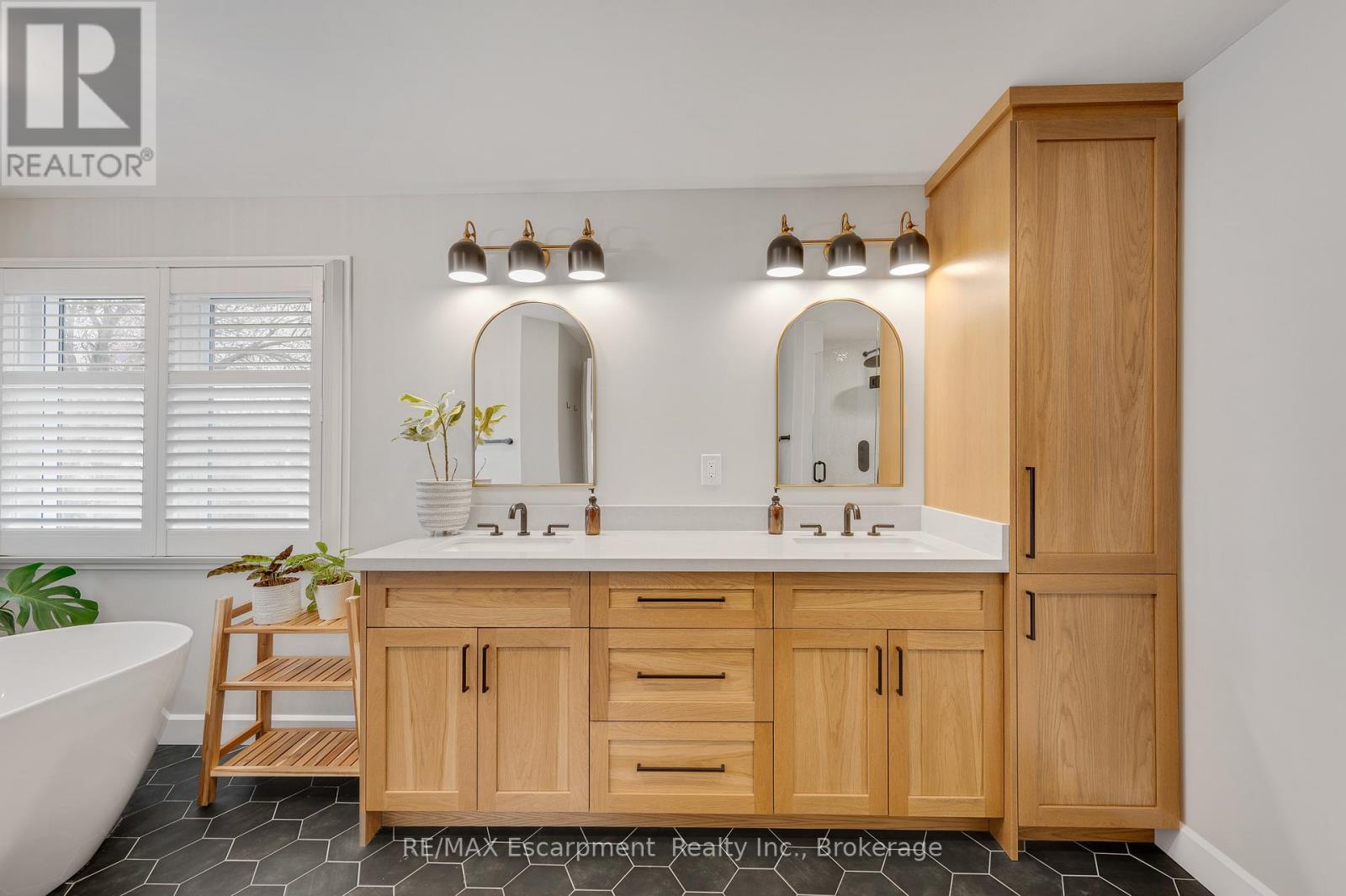 2051 Deer Run Avenue, Burlington, Ontario  L7M 2S1 - Photo 22 - W12965964