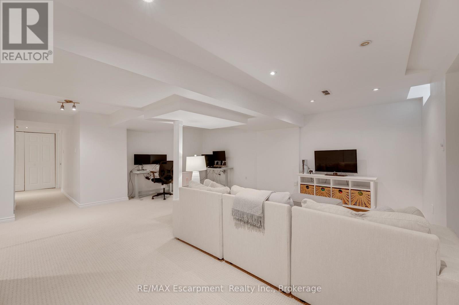 2051 Deer Run Avenue, Burlington, Ontario  L7M 2S1 - Photo 33 - W12965964