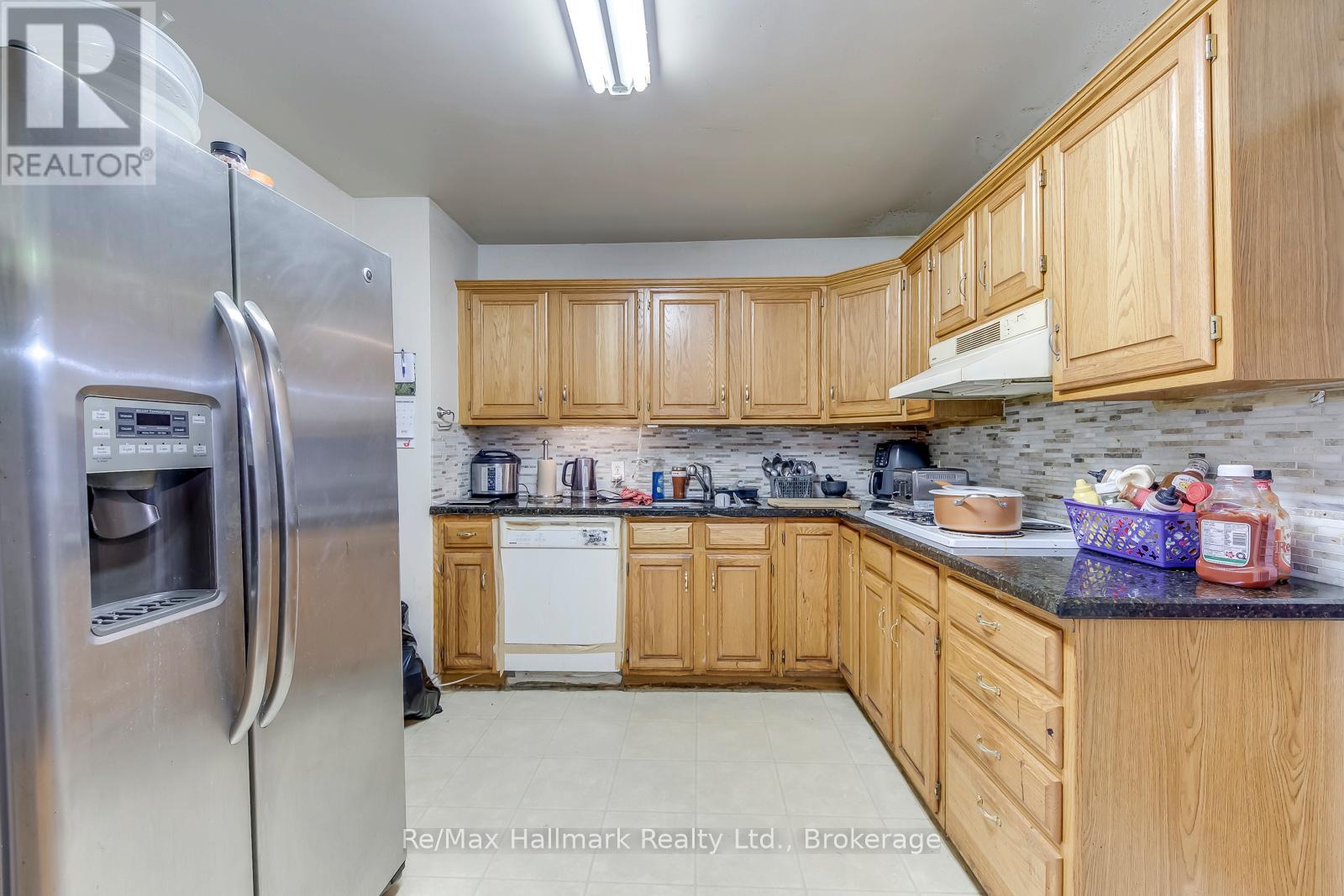 216 Wales Crescent, Oakville, Ontario  L6L 3X7 - Photo 16 - W12965986