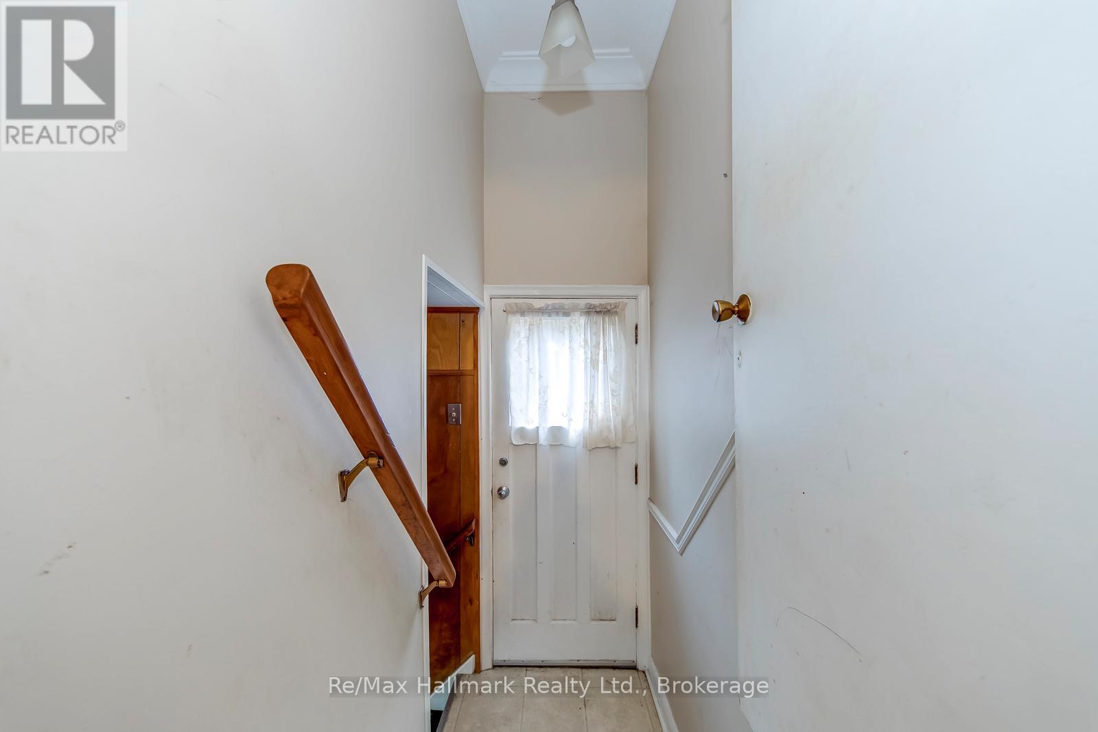 216 Wales Crescent, Oakville, Ontario  L6L 3X7 - Photo 24 - W12965986